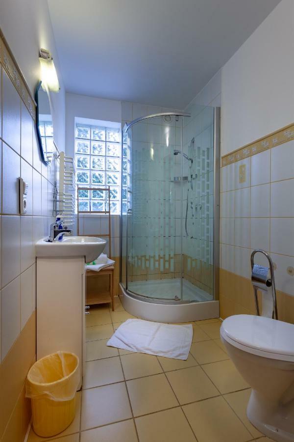 Hotel Poziomka Kujan Esterno foto